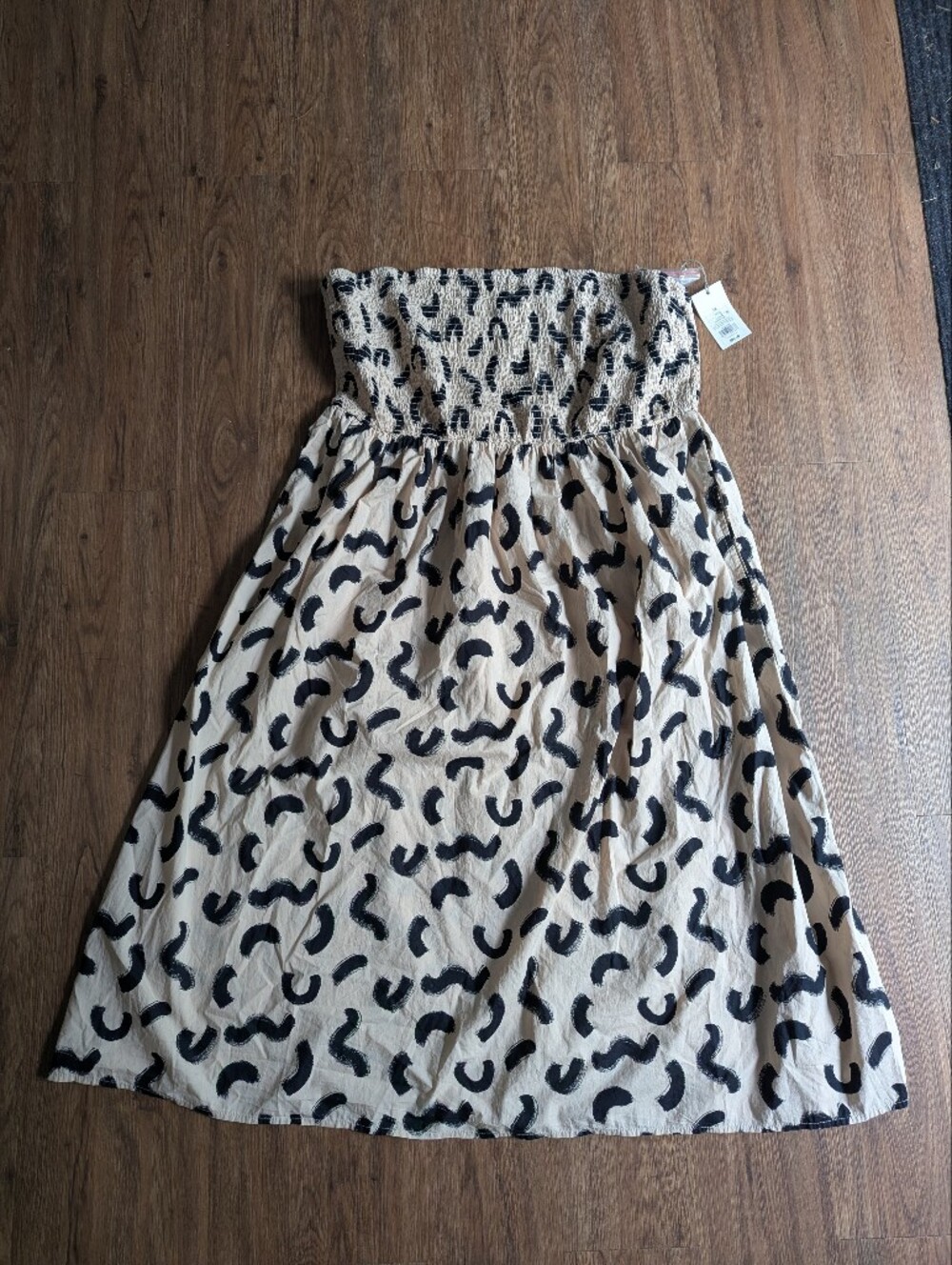 NWT Beige Strapless Smocked Dress with Black Abstract Squiggles Sz 2X